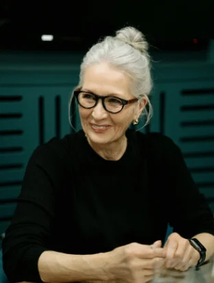 Left thumbnail for testimonials